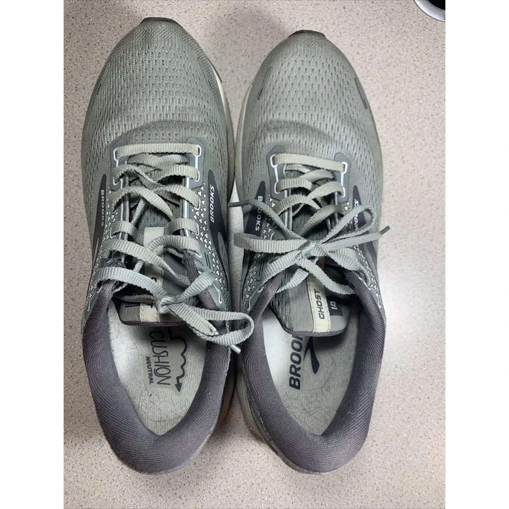 Brooks Ghost 14 Grey Alloy/Oyster Sneakers for Men - Size 10.5 D - Running Shoes